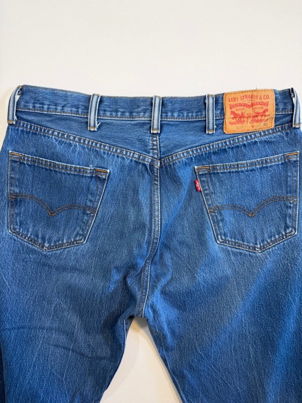 Vintage LEVIS 501 Button Fly Denim Blue Jeans 38 32 - Picture 4 of 12
